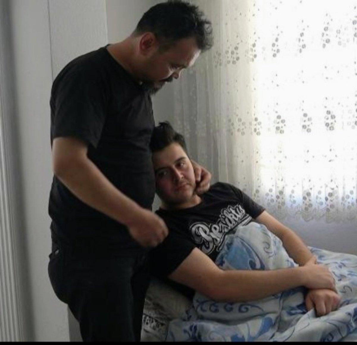 Bursa'da hiç tanımadığı şahıs tarafından sebepsizce bıçaklandı