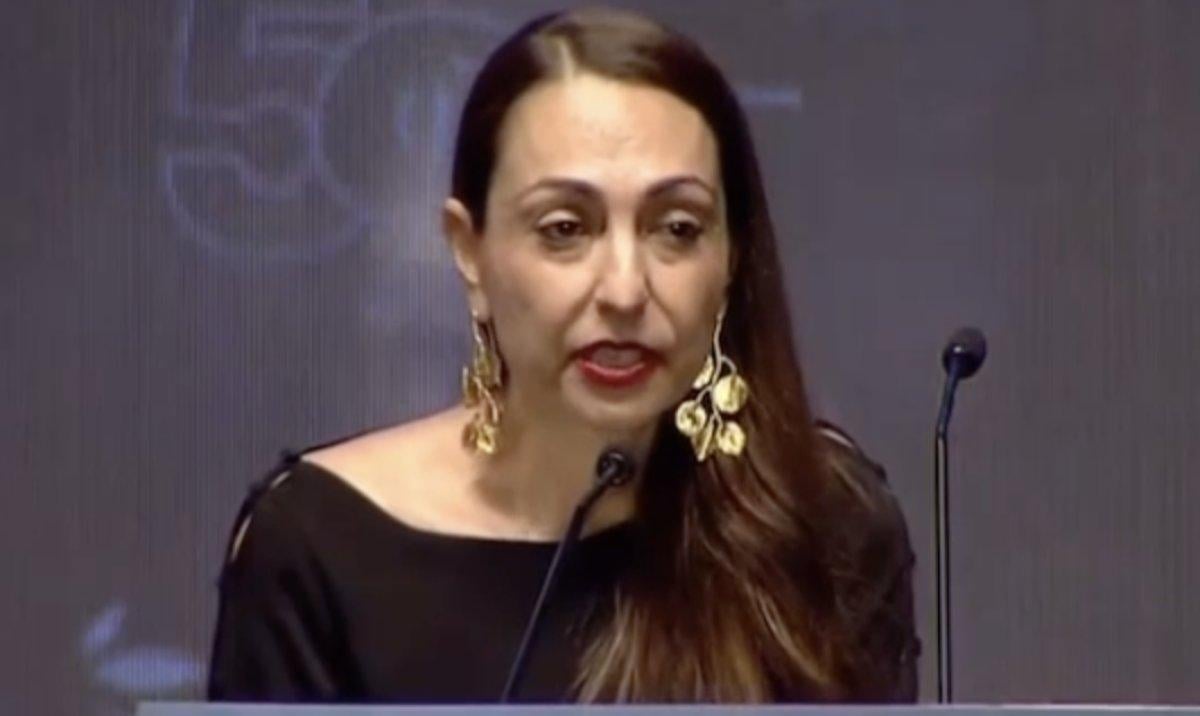 Altın Portakal'da Aslı Özge'den Çiğdem Mater'e mesaj