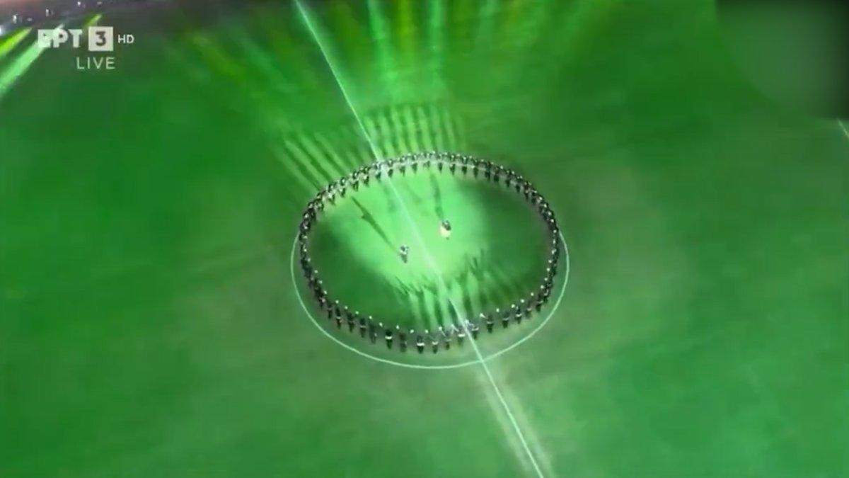 AEK'in yeni stadının açılışında kemençe ve horon