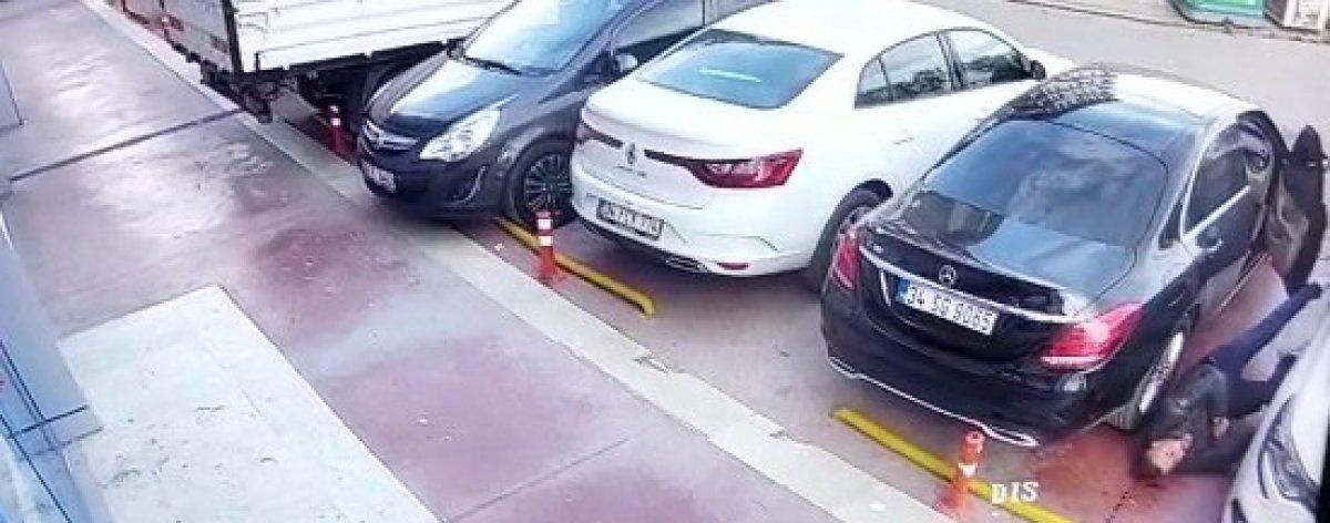 İstanbul'da MHP’li üyeye silahlı saldırı anı