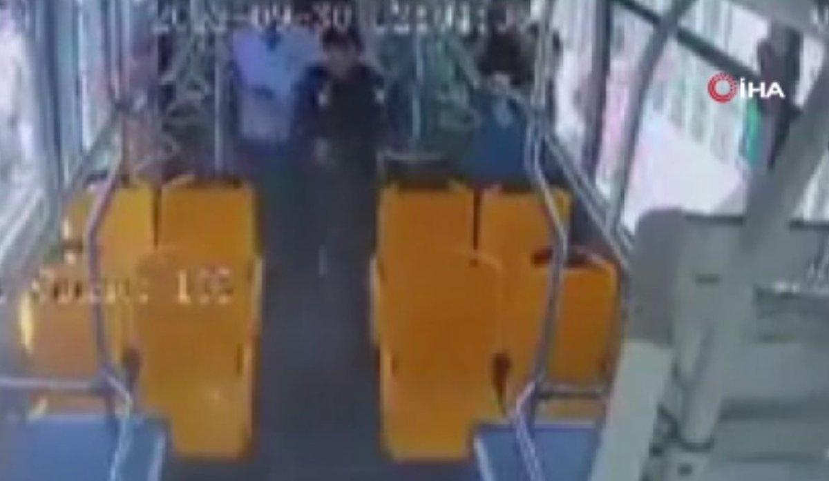 Meksika’da sevgilisini otobüste rehin alan adam öldürüldü