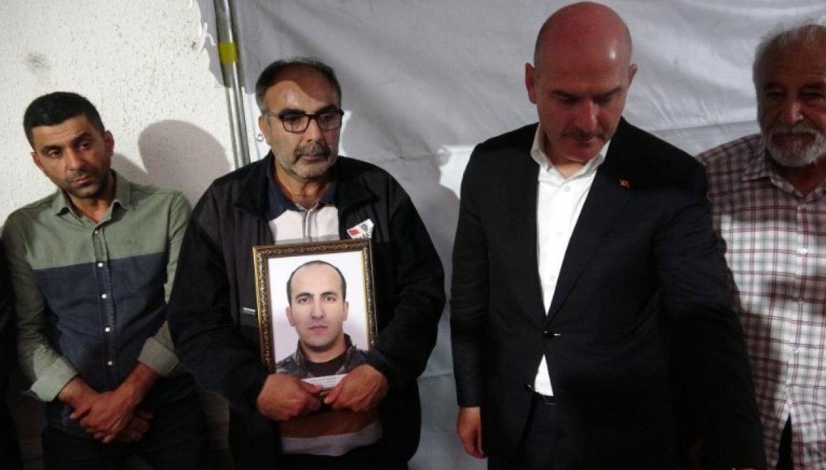 Süleyman Soylu, Tokatlı şehit polisin evinde gözyaşlarını tutamadı