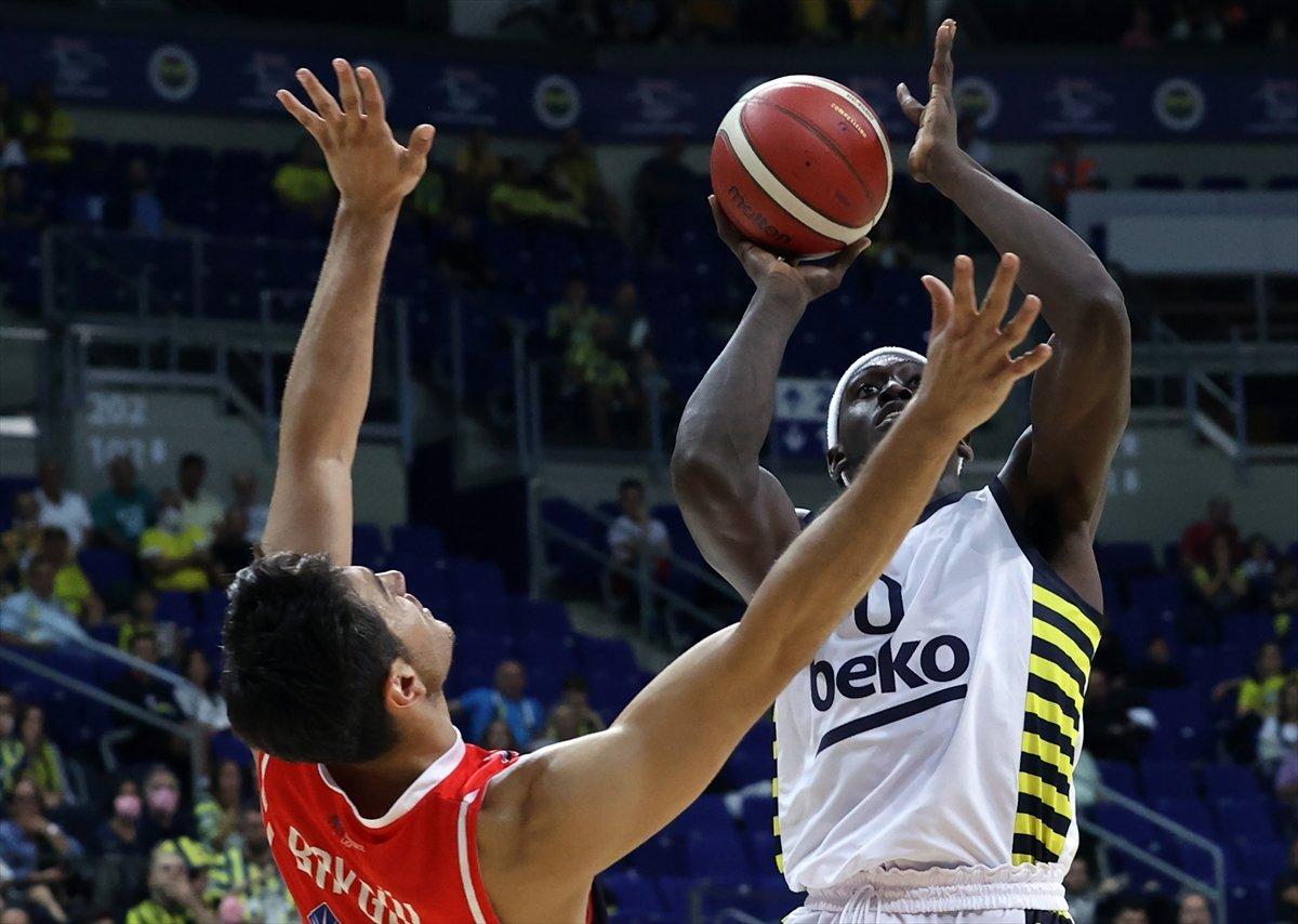 Fenerbahçe, Bahçeşehir Koleji'ni mağlup etti