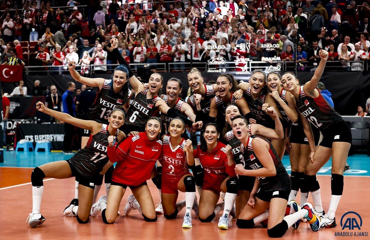 Filenin Sultanları, Polonya'yı 3-2 mağlup etti