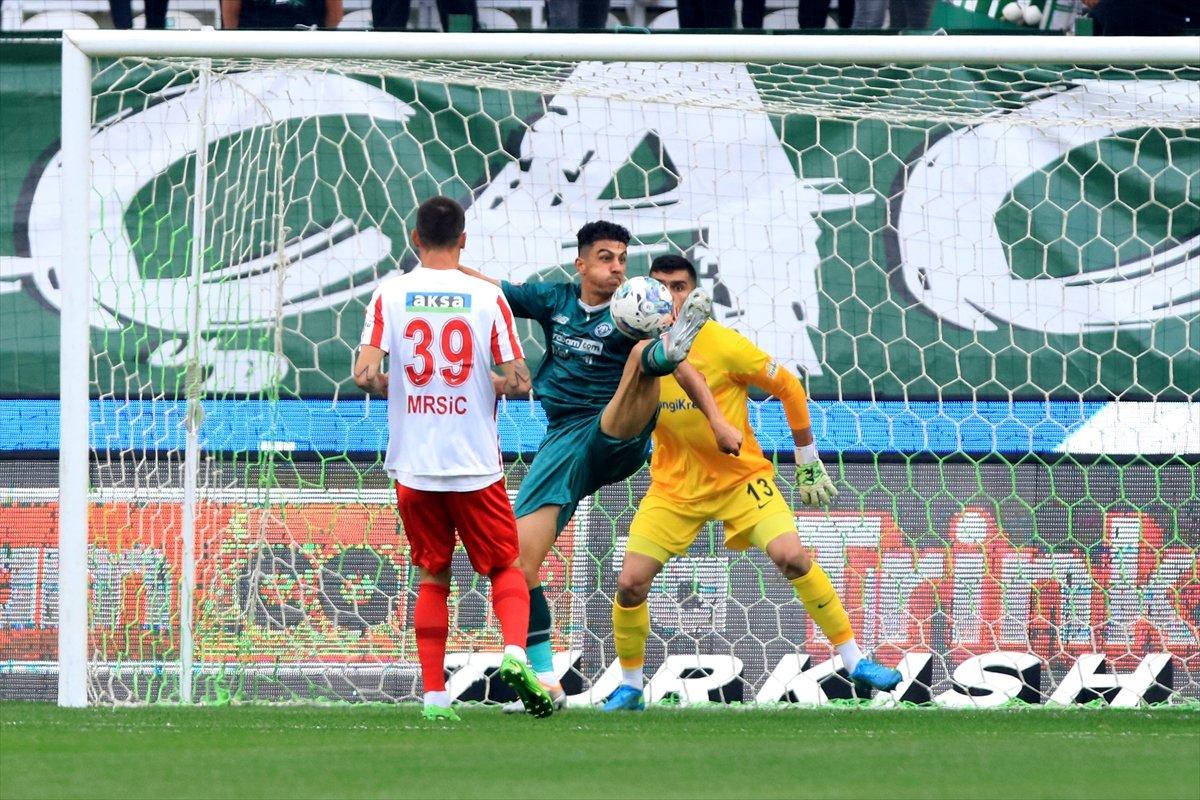 Konyaspor, Ümraniyespor'u tek golle mağlup etti