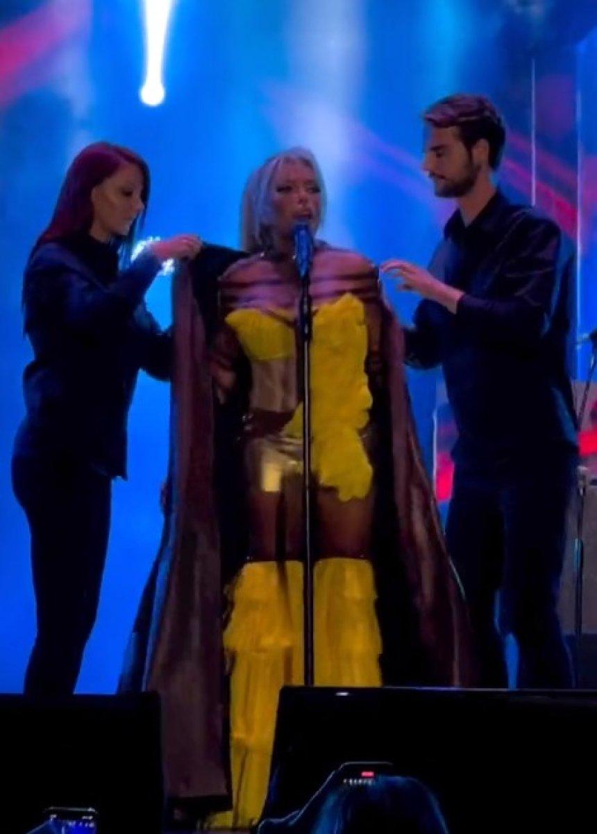 Ajda Pekkan Kuruçeşme'de sahne aldı