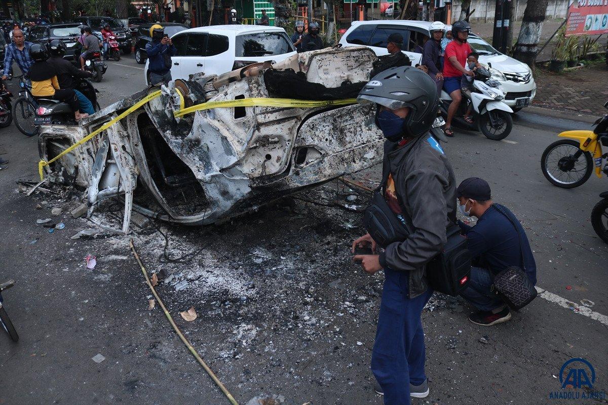 Endonezya'daki futbol maçında çıkan izdihamda 174 kişi öldü