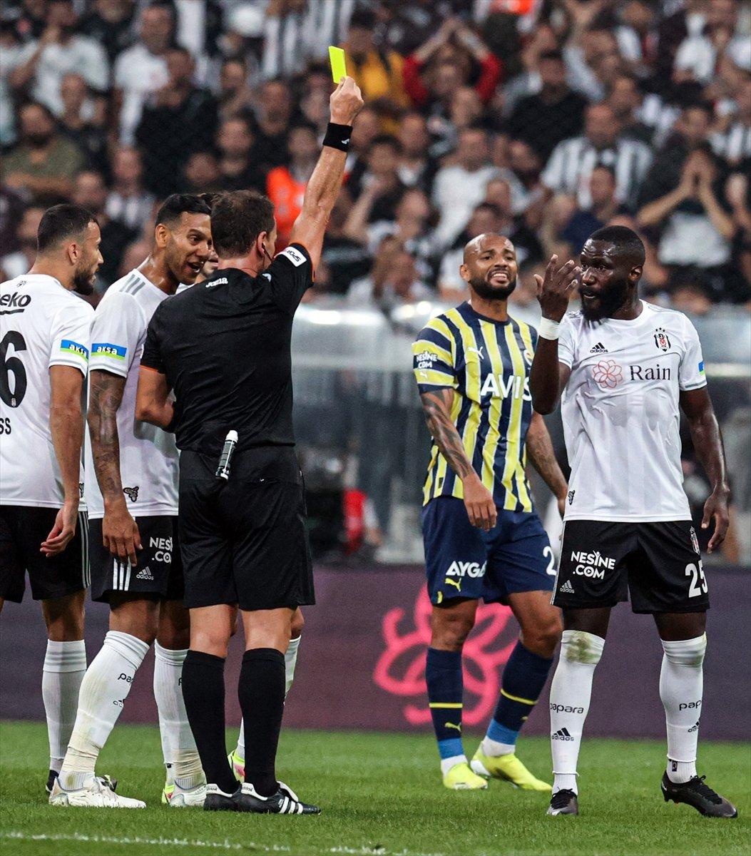 Beşiktaş, Fenerbahçe'yle berabere kaldı