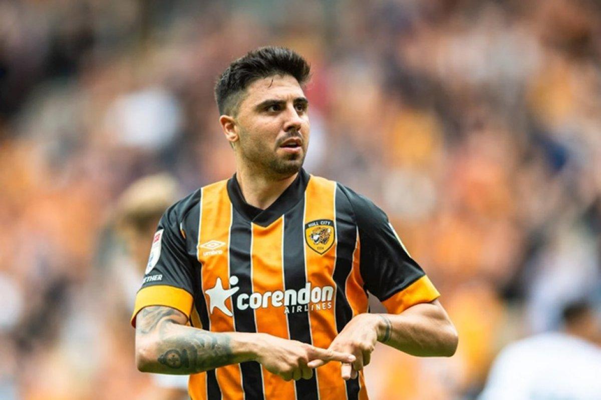 Hull City taraftarı Ozan Tufan'a tepkili