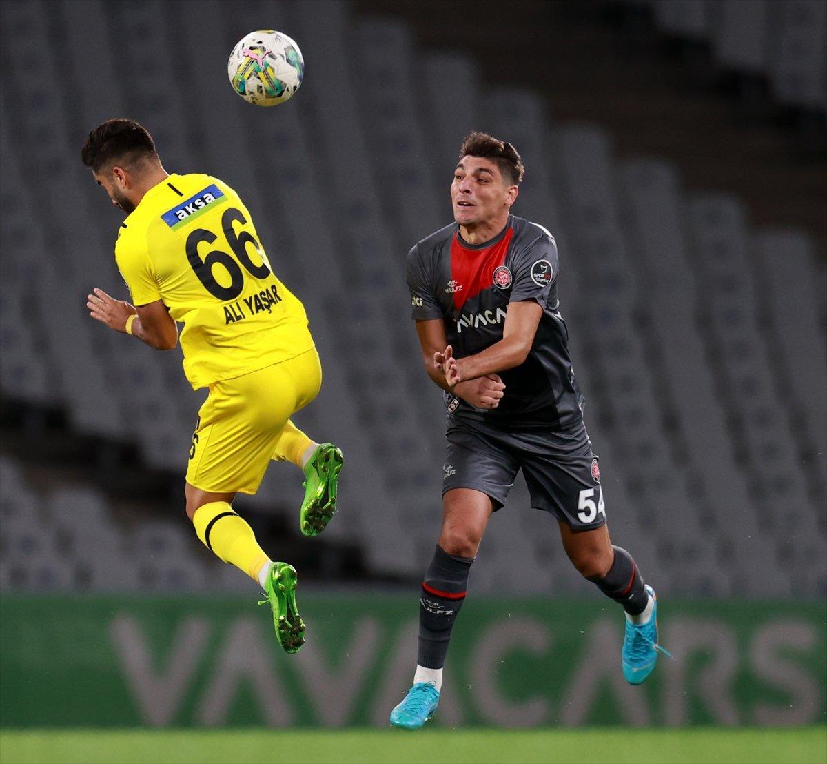 İstanbulspor, Fatih Karagümrük'ü mağlup etti