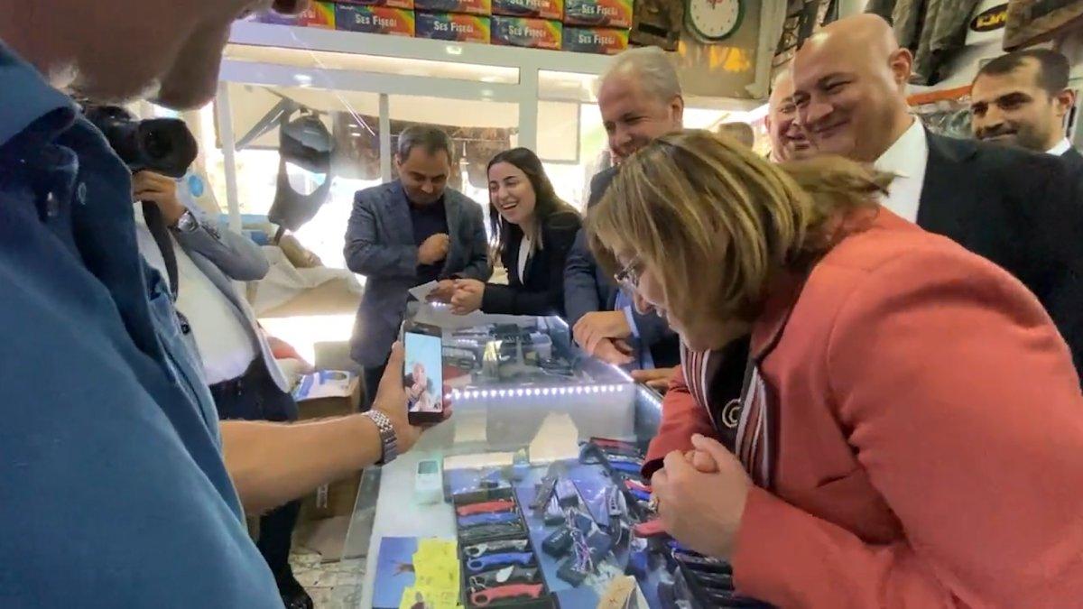 Fatma Şahin'le esnaf arasında güldüren anlar