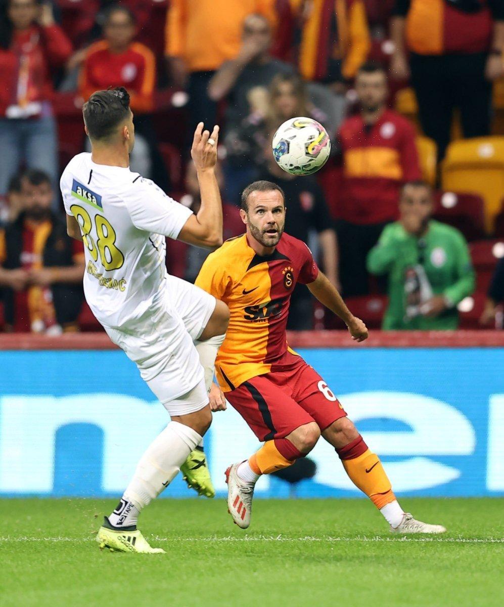 Juan Mata, yöneticilik kursuna başlıyor