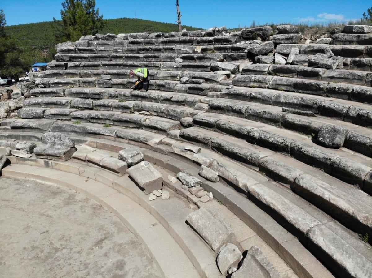 Hyllarima Antik Kenti'ndeki tiyatro ve tümülüs turizme kazandırıldı