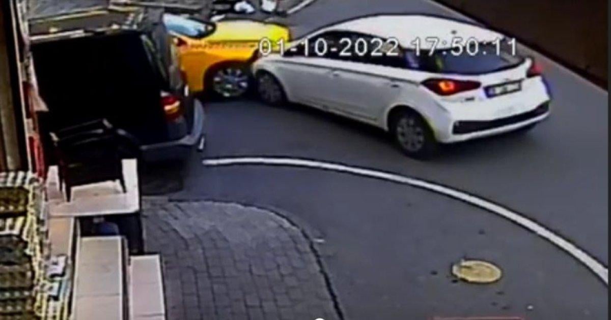 Gaziosmanpaşa sokakta oynayan çocuklar, kazadan saniyeler ile kurtuldu