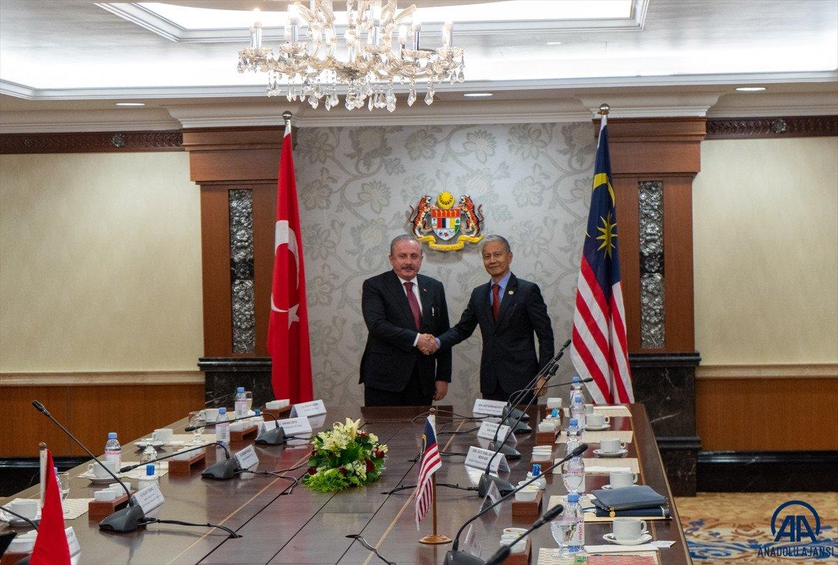 Mustafa Şentop: Nerede sıkıntı varsa Nancy Pelosi oraya gidiyor