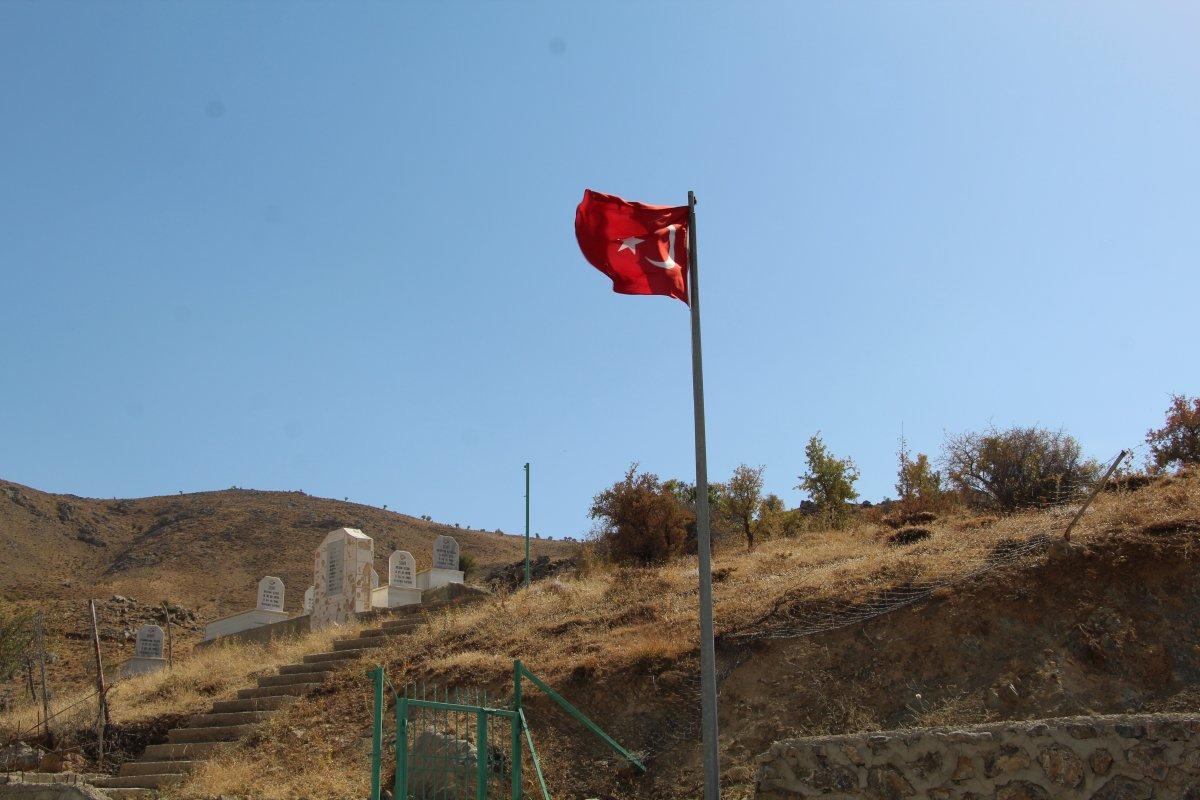 Siirt'te PKK tarafından katledilen 37 kahraman anıldı