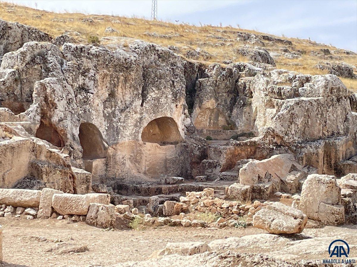 Adıyaman'da askeri başarılarda verilen 1800 yıllık madalya bulundu