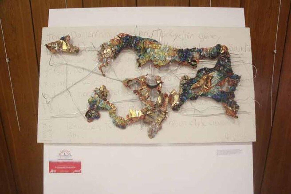 Usta romancı Yaşar Kemal’in eserleri mozaiklere yansıdı