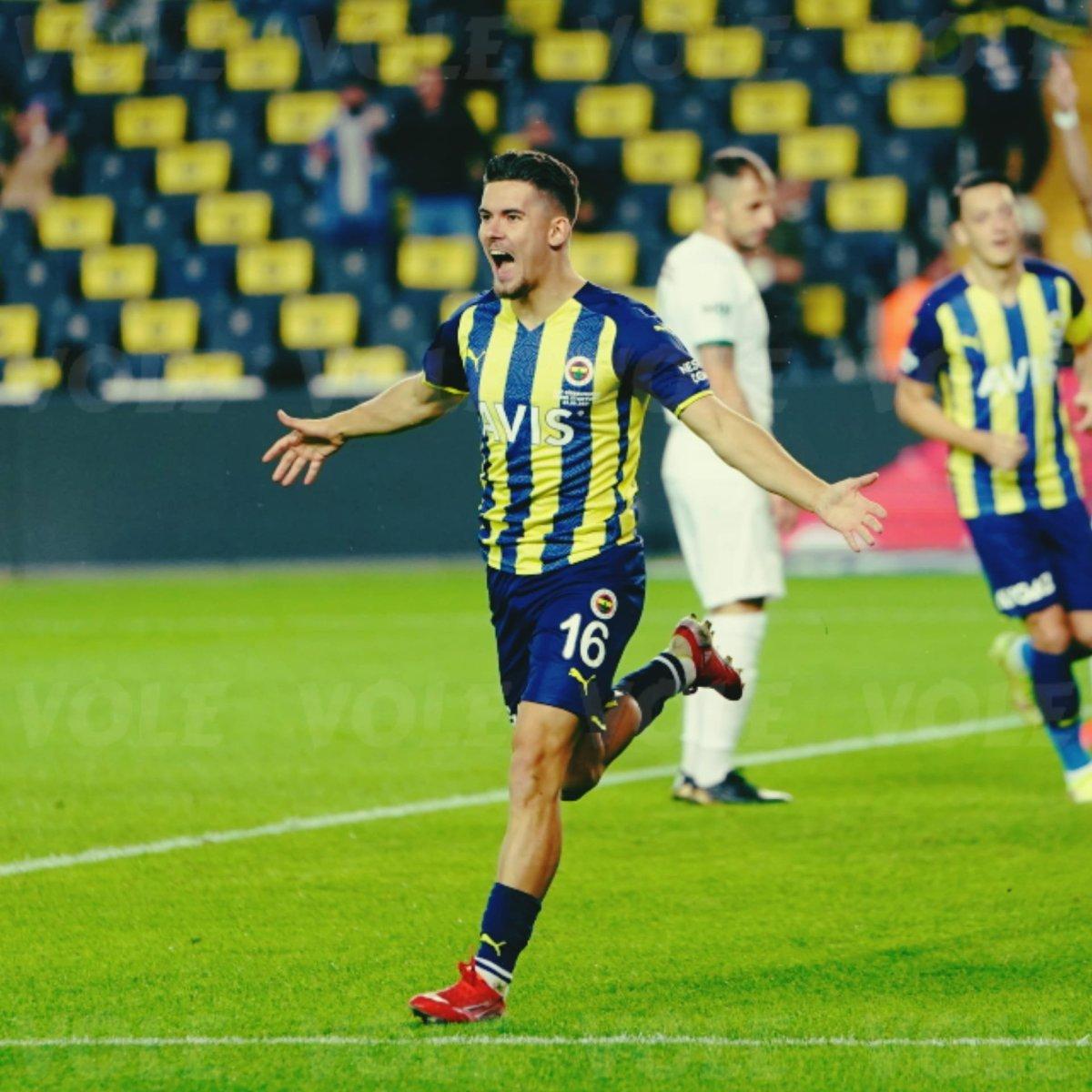 Ferdi Kadıoğlu'na Napoli talip oldu