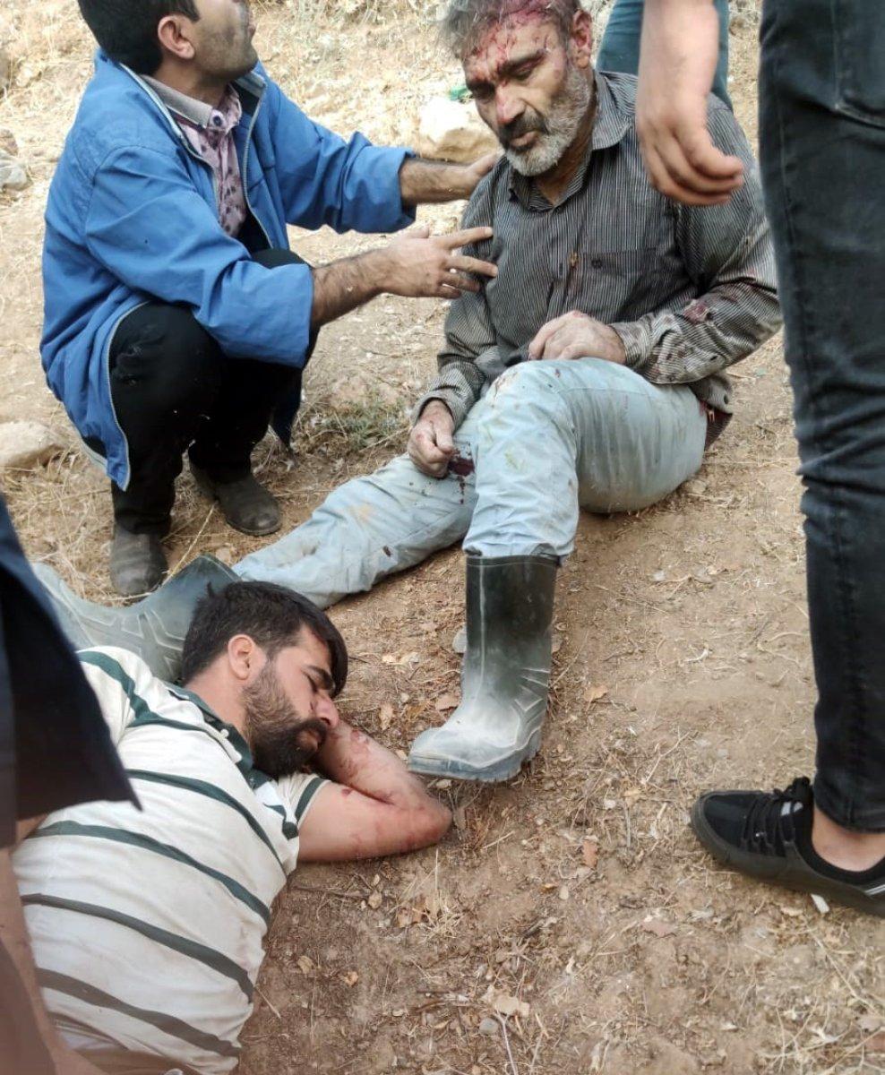 Batman'da inşaat işçilerini taşıyan midibüs uçuruma yuvarlandı