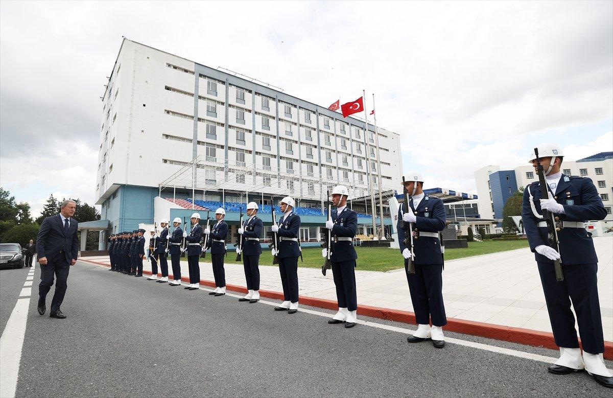 Hulusi Akar'dan Yunanistan'a: Geri adım atmak yok