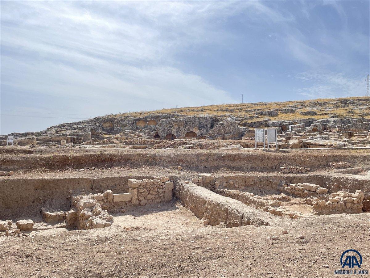 Adıyaman'da askeri başarılarda verilen 1800 yıllık madalya bulundu