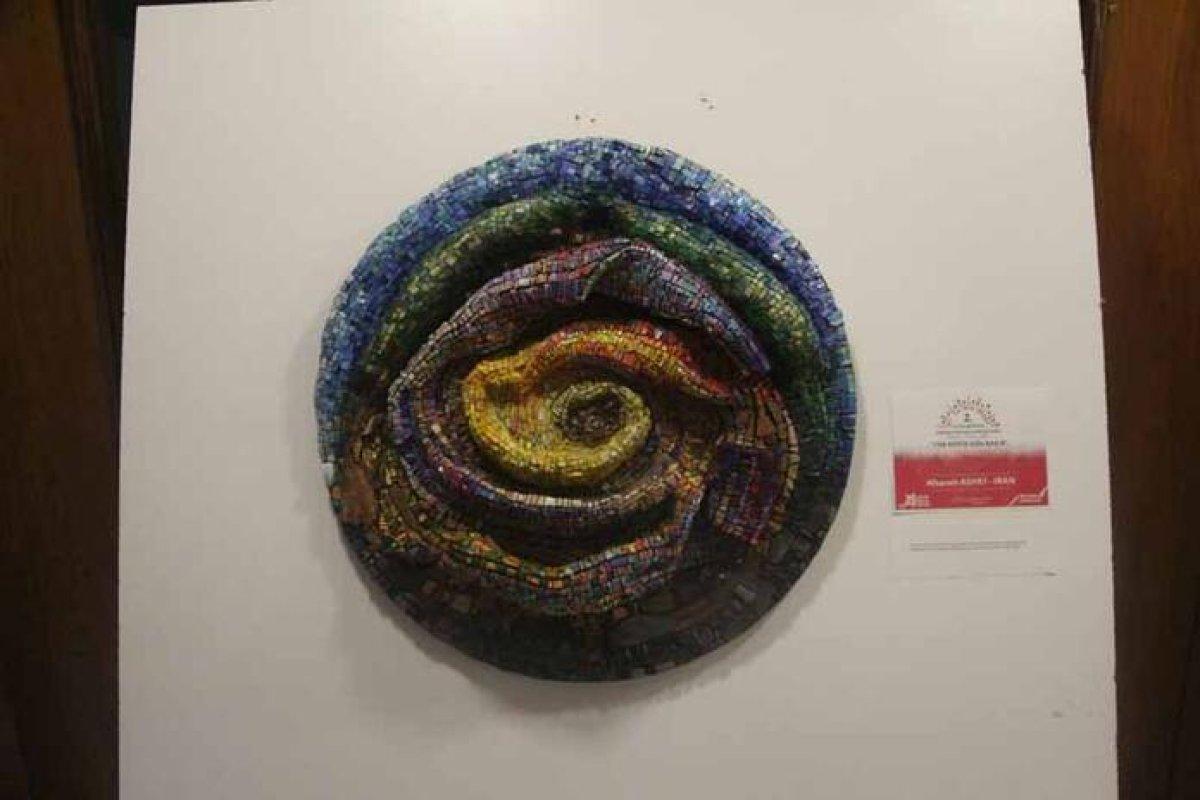 Usta romancı Yaşar Kemal’in eserleri mozaiklere yansıdı