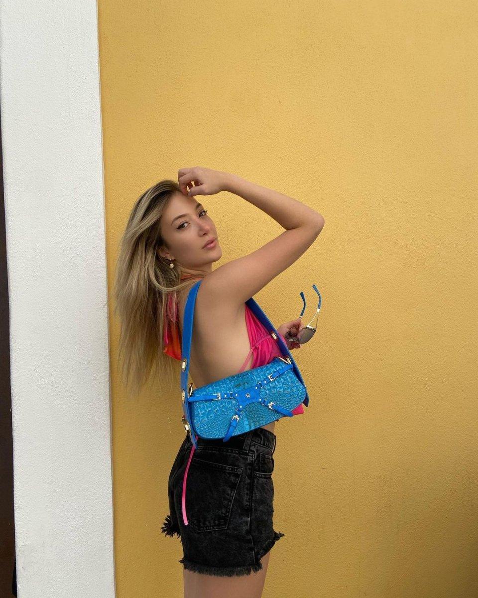 Yasmin Erbil estetik oldu