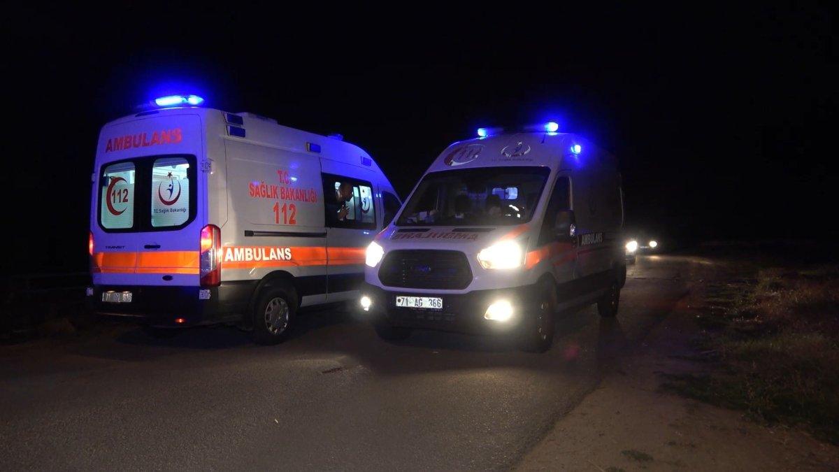 Kırıkkale'de alkollü sürücü, otomobiliyle dereye uçtu: 2 yaralı