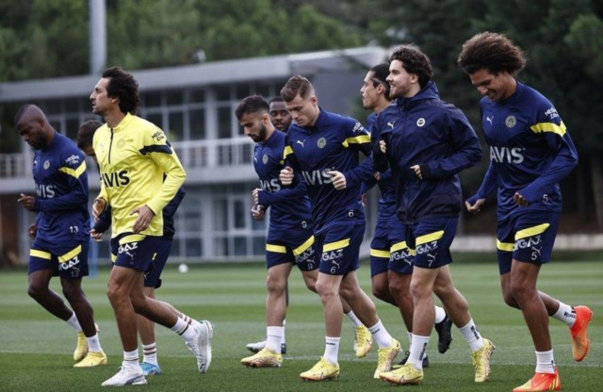 Fenerbahçe - AEK Larnaca Avrupa Ligi maçı saat kaçta ve hangi kanalda?