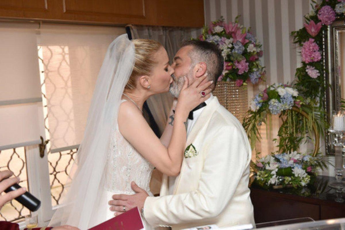 Tuğba Özerk'ten boşanma dansı