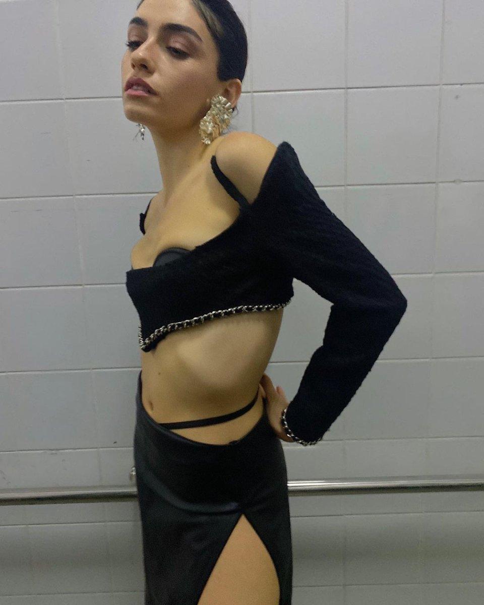 Hazar Ergüçlü, yapımcı da oldu