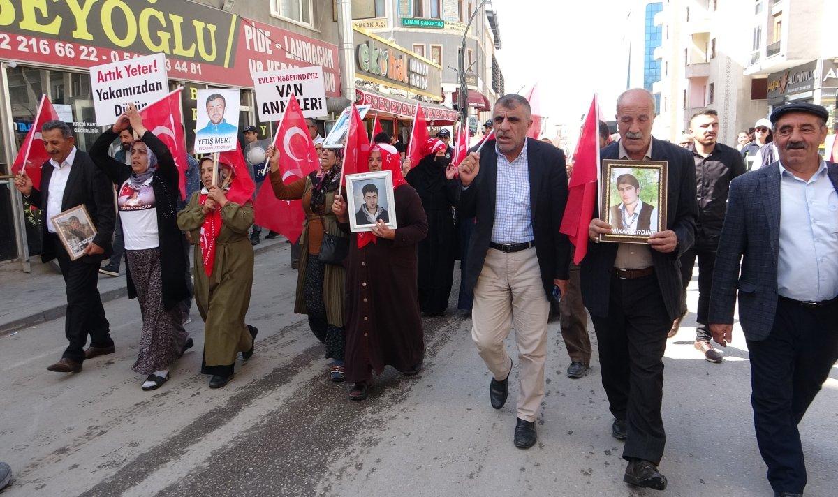 Anne Nazlı Sancar: Al bayrağı Kandil’e dikeceğiz