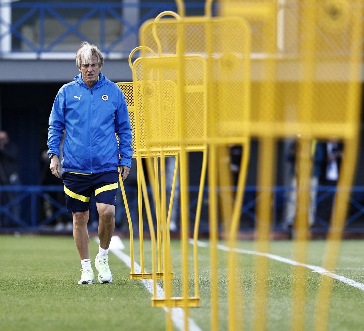 Jorge Jesus'tan ilginç idman kuralı