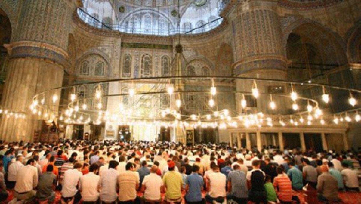 Mevlid Kandili gecesinde nasıl ibadet edilir? Kandil gecelerine özel ibadetler var mı?