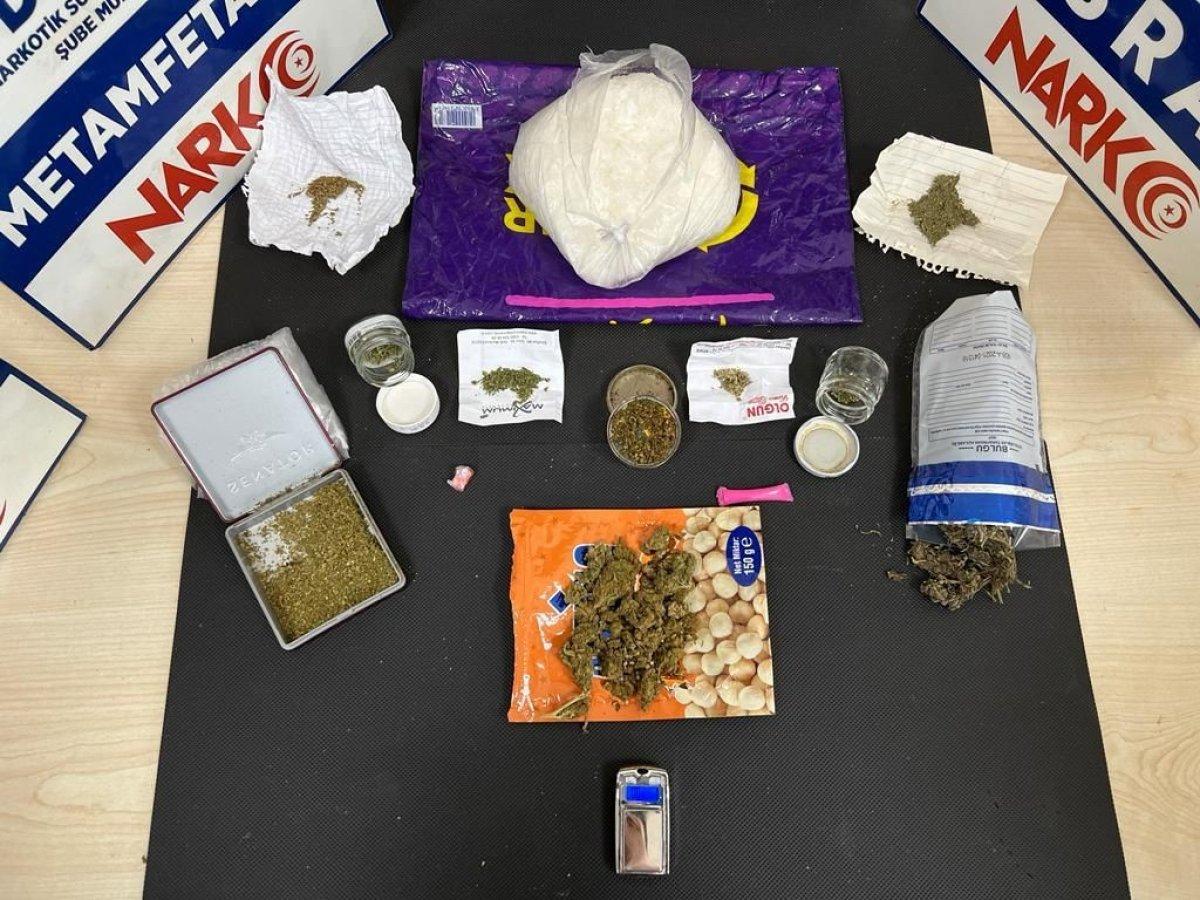 Düzce'ye uyuşturucu getiren iki kişi suçüstü yakalandı