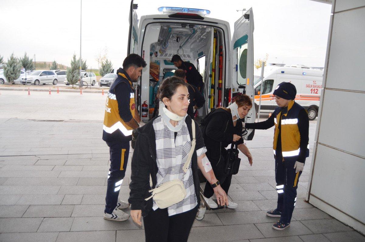 Aksaray'da öğretmenler okul dönüşü kaza yaptı