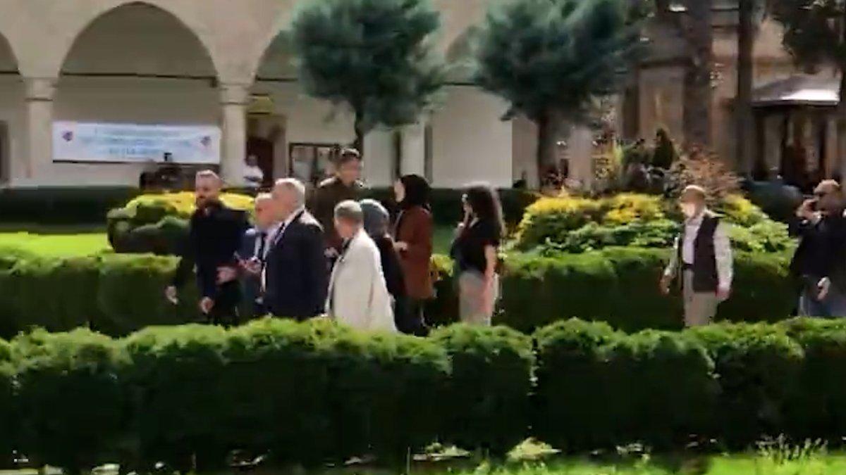 Ahmet Davutoğlu Amasya’da cuma çıkışı yuhalandı