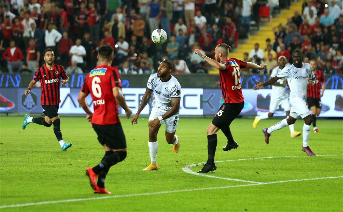 Gaziantep FK ile Adana Demirspor berabere kaldı