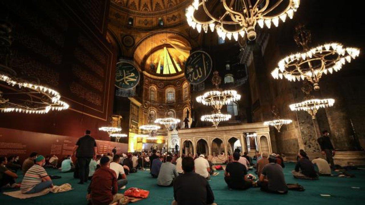 7 Ekim 2022 Mevlid Kandili programları kaçta? Hangi kanalda yayınlanacak? Mevlid Kandili özel programları!