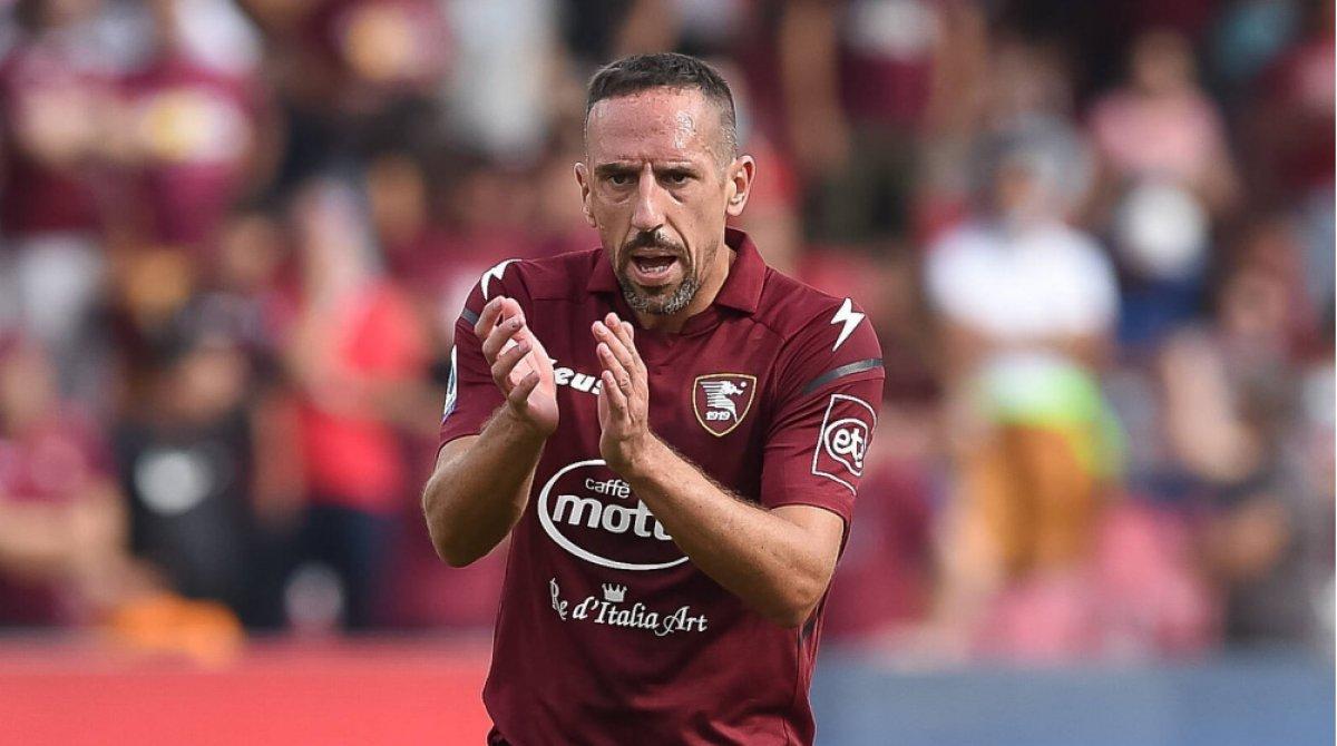 Ribery, kramponlarını asmaya hazırlanıyor