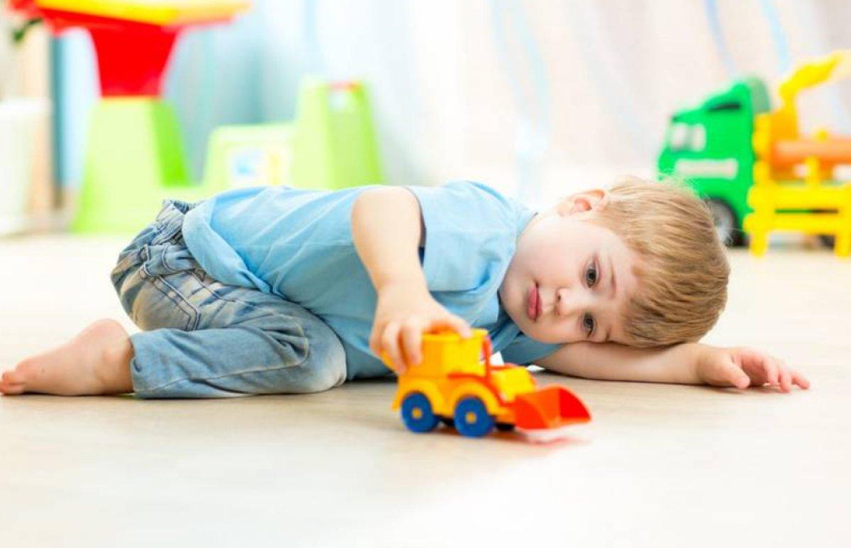 Otizm spektrum bozukluğu nedir? Belirtileri nelerdir