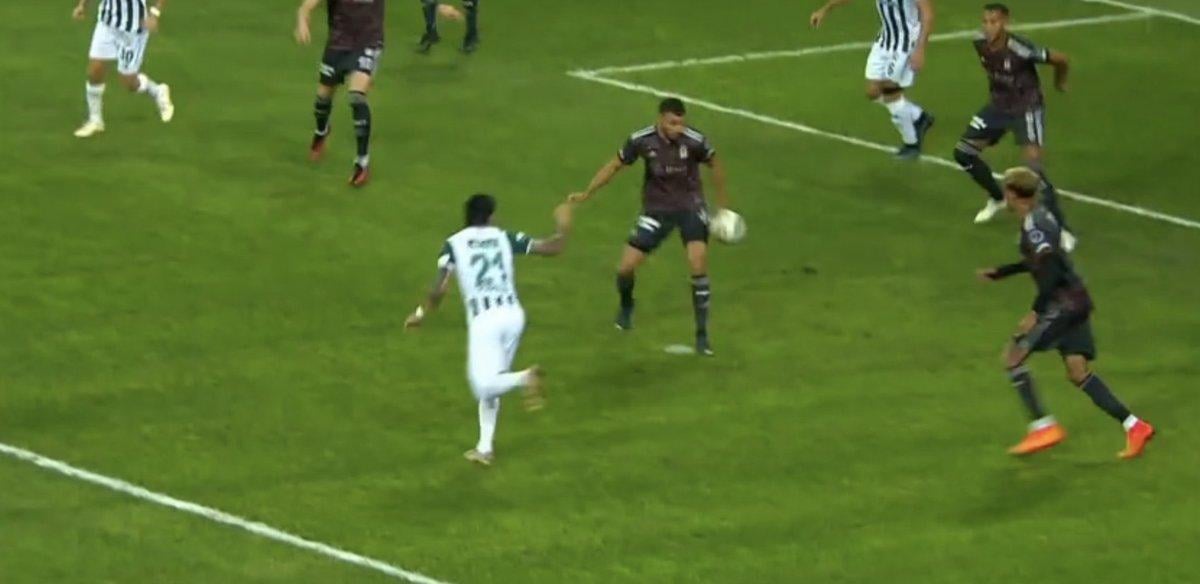 Giresunpor - Beşiktaş maçında tartışılan penaltı pozisyonu