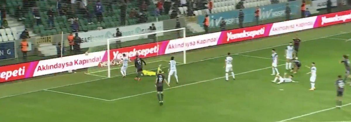 Tayyip Talha Sanuç'tan rövaşata golü