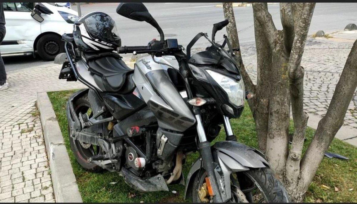 Sultangazi'de kazanın şiddetiyle motosiklet savruldu: 2 yaralı