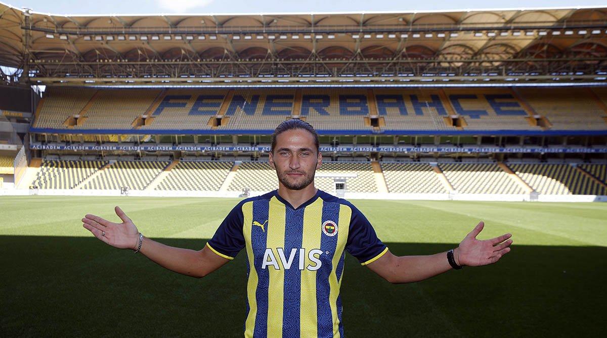 Miguel Crespo görüşme odasına