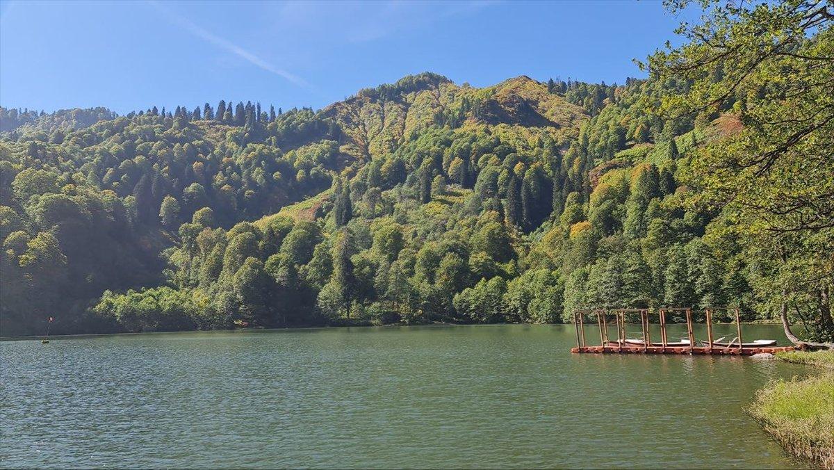 Macahel, sonbahar renklerine büründü
