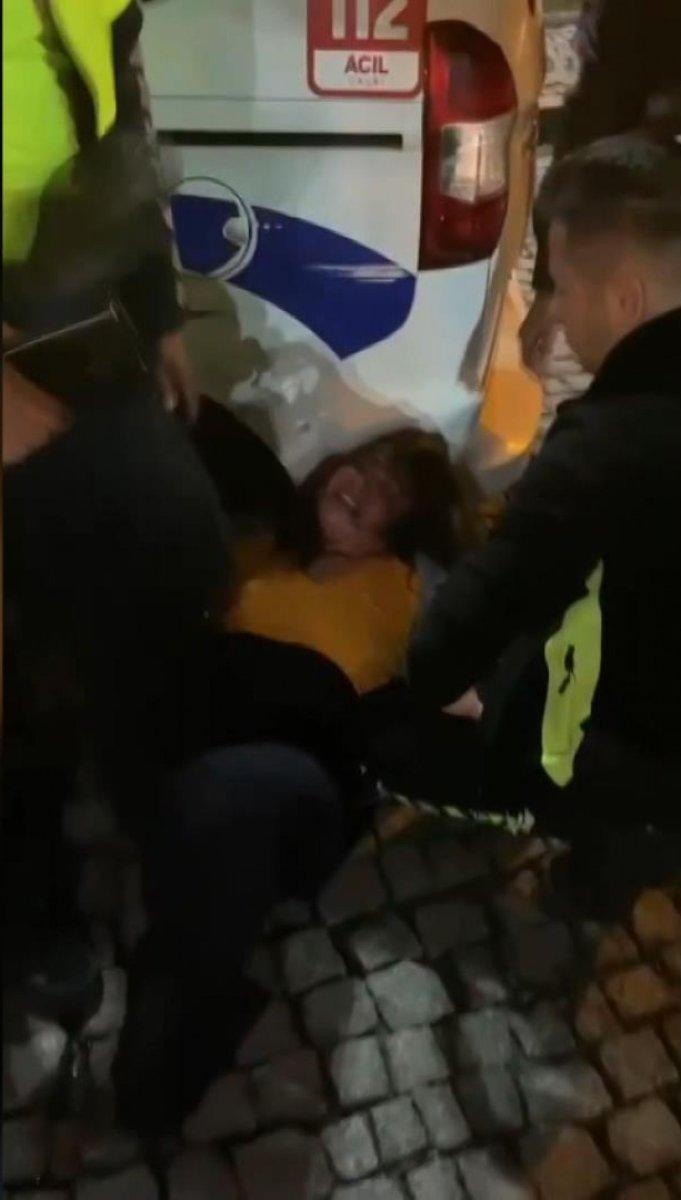 Kağıthane’de, polisin alkollü kadın sürücü ile imtihanı kamerada