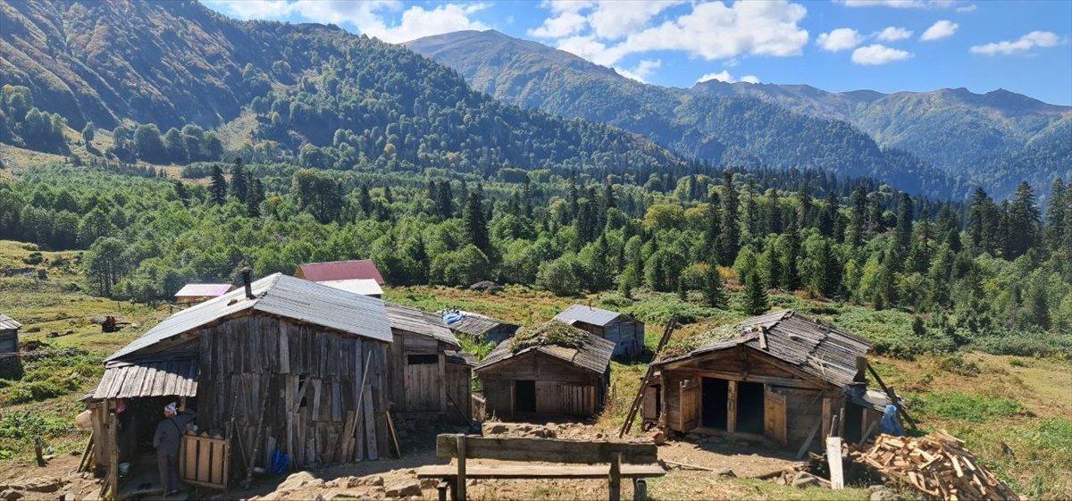 Macahel, sonbahar renklerine büründü