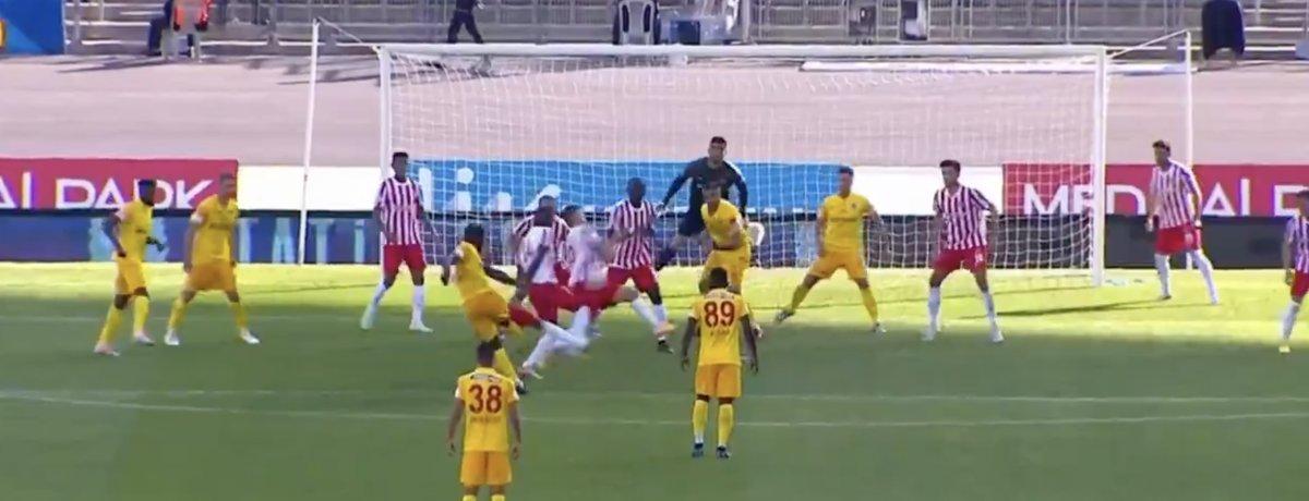 Ümraniyespor ile Kayserispor berabere kaldı